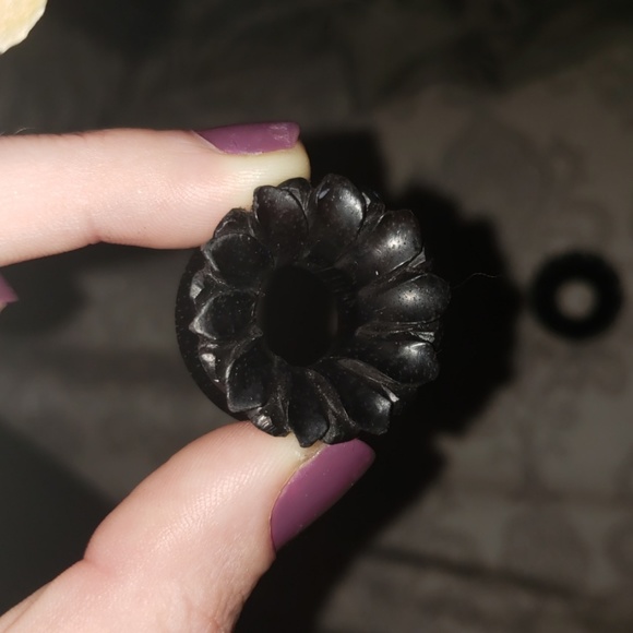 1" Black Wooden Lotus Gauges - Picture 4 of 4